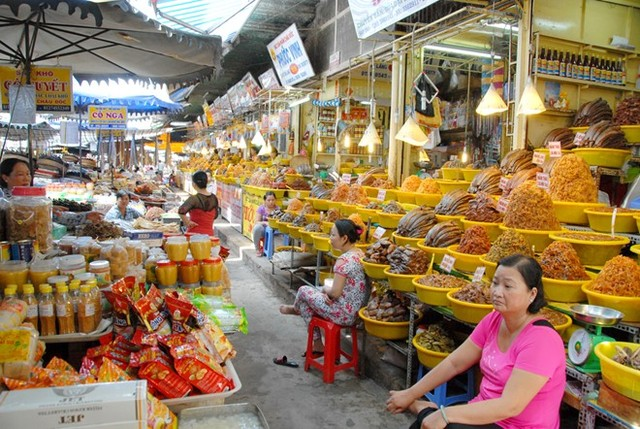 Chợ Châu Đốc : Lạc vào thiên đường chợ ăn vặt ngon "lạc lối"