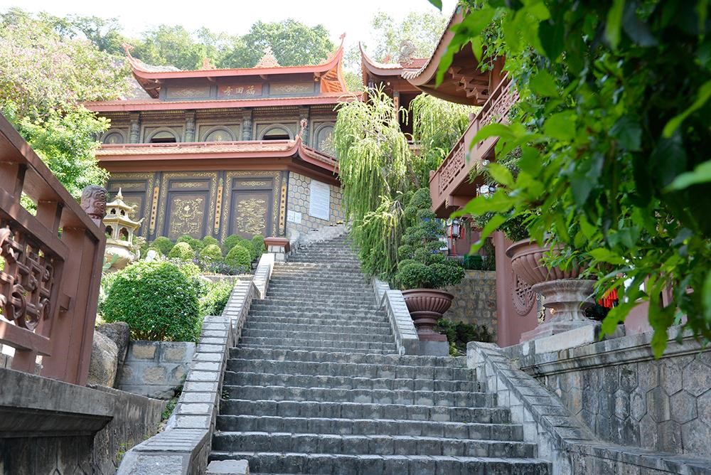 Giai thoại kì bí ở chùa Hang - Khu Du Lịch tâm linh tại Châu Đốc An Giang